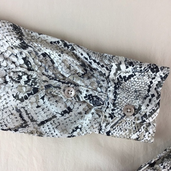 Equipment Femme Liam Tee Contrast Sleeve in Fawn | Medium - Picture 7 of 13